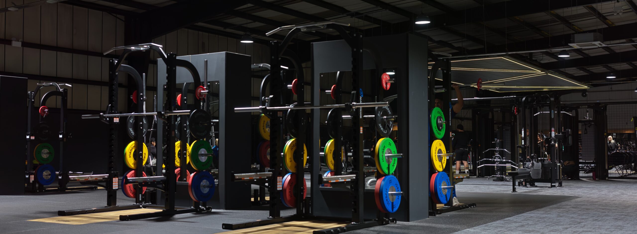 simply-gym-bilston-squat