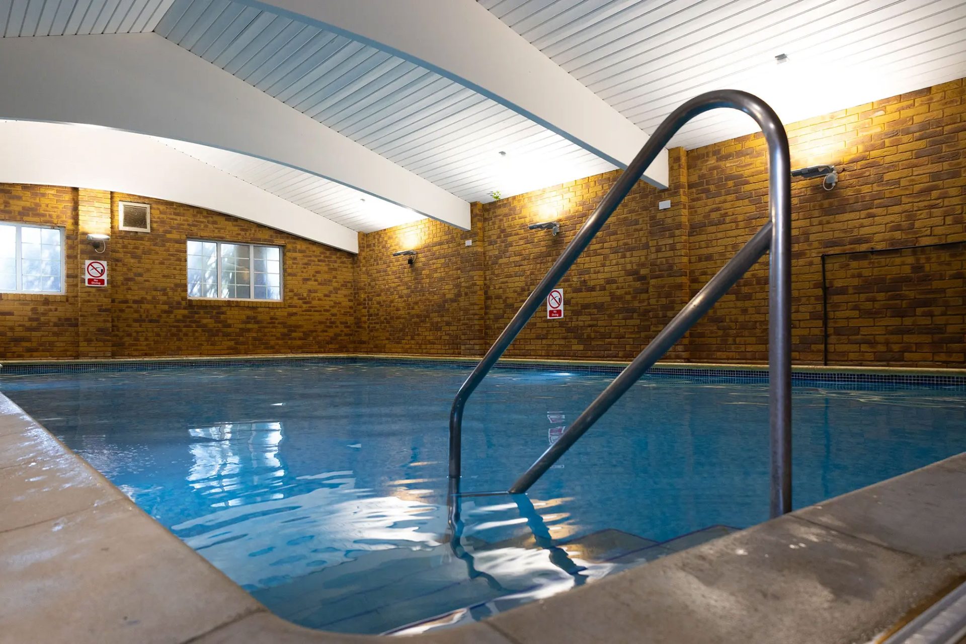 horizon_guildford_swimming_pool